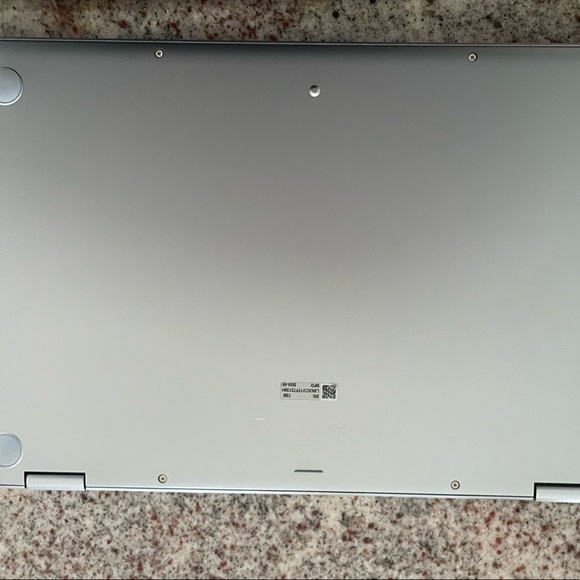 Asus 14 inch Chromebook Laptop - Picture 6 of 14